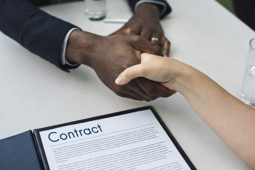 How to Draft Contracts and NDAs for Outsourcing in South Africa